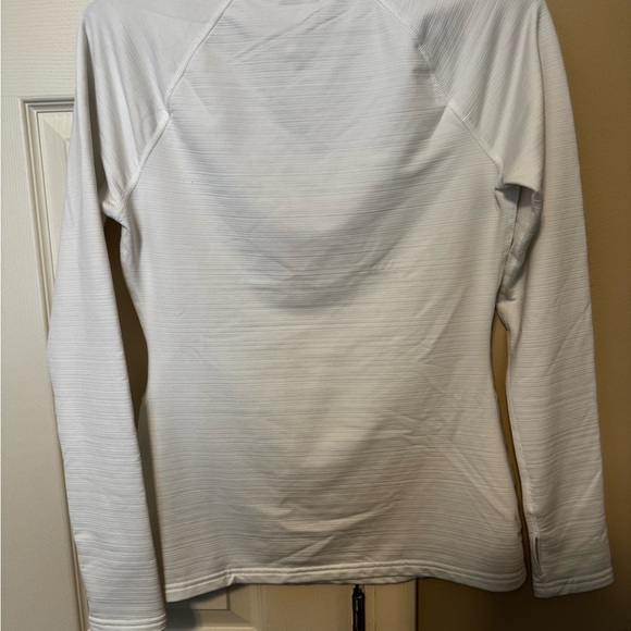 Girls All-weather athletic long sleeve - Picture 2 of 2